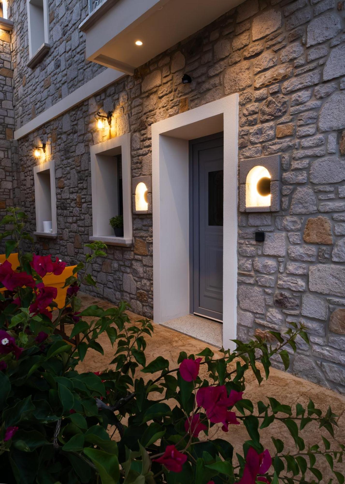 Zeus & Emmanuil Luxury Houses Myrina Exterior photo