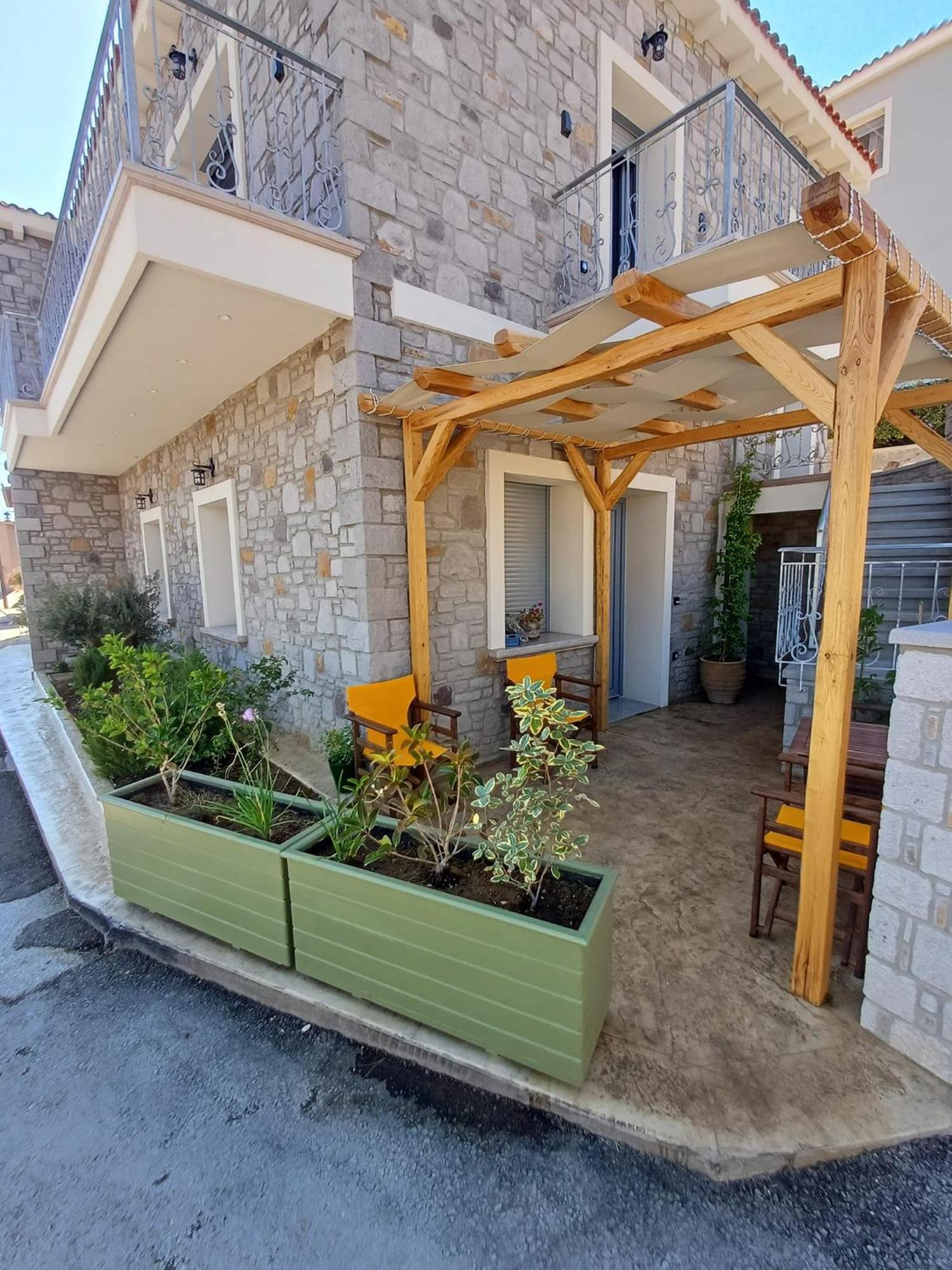 Zeus & Emmanuil Luxury Houses Myrina Exterior photo
